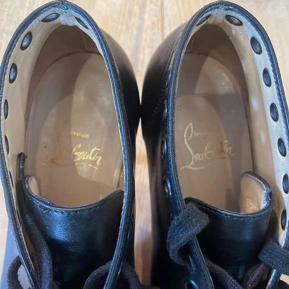 AUTHENTIC CHRISTIAN LOUBOUTIN BOOTIES - Picture 10 of 16